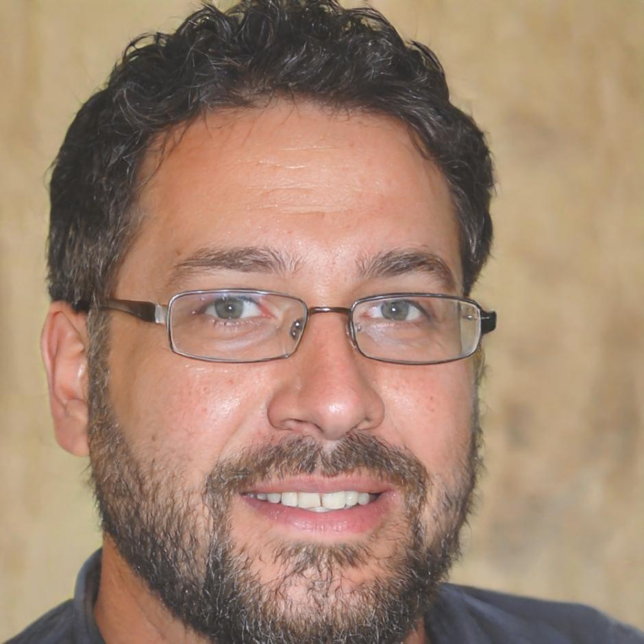 Ринат Жумабаев - ведущий специалист по контент-маркетингу